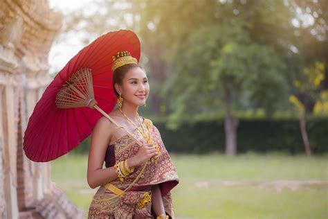 Beautiful Thai Woman Wearing Thai Traditional Dress Stock Photo At Vecteezy