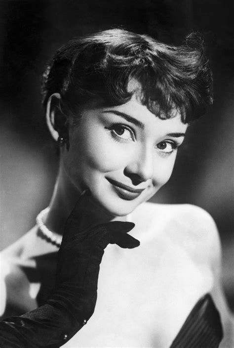 Want To Look Like Audrey Hepburn Makeup Tutorials Offer Step By Step