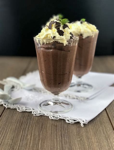 This delicious chocolate mousse has a rich chocolate flavor and is light and airy with a velvety now, there are chocolate mousse recipes that simply involve folding whipped cream into melted. Mousse au chocolat - SaltSugarLove
