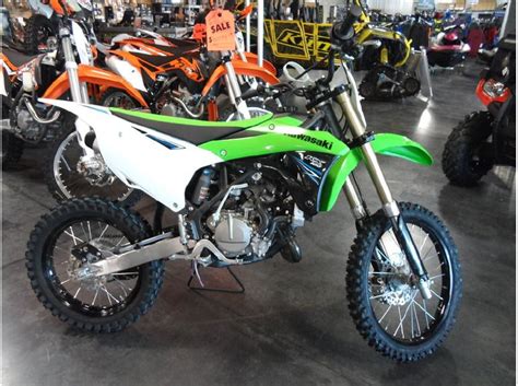 Kawasaki kx 100 has tubeless tyre and spoke wheels. Buy 2014 Kawasaki KX 100 on 2040-motos