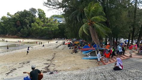 Banyak wahana permainan menarik yang bisa anda nikmati di pantai ini seperti menaiki banana boat, jetsky. 17 Tempat Menarik Di Port Dickson. Bukan Setakat Ada ...