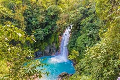 Costa Rica La Fortuna Waterfall Foto Chrispictures Via Shutterstock
