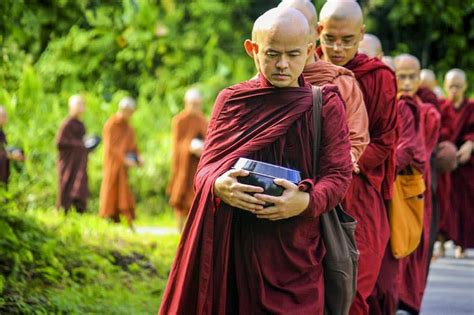 Major Buddhist Traditions Biography Online