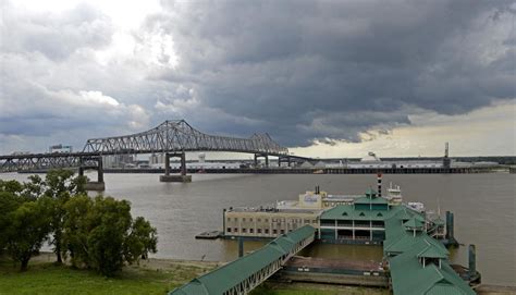 Man Parked Car On Interstate 10 Mississippi River Bridge And Jumped