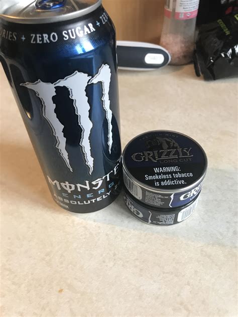 When the beverage and dip match *that Italian chef kissing fingers