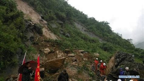 Rescuers Search For Survivors After Sw China Landslide