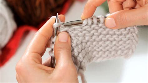 How to Do a Basic Knitting Stitch | Knitting - YouTube