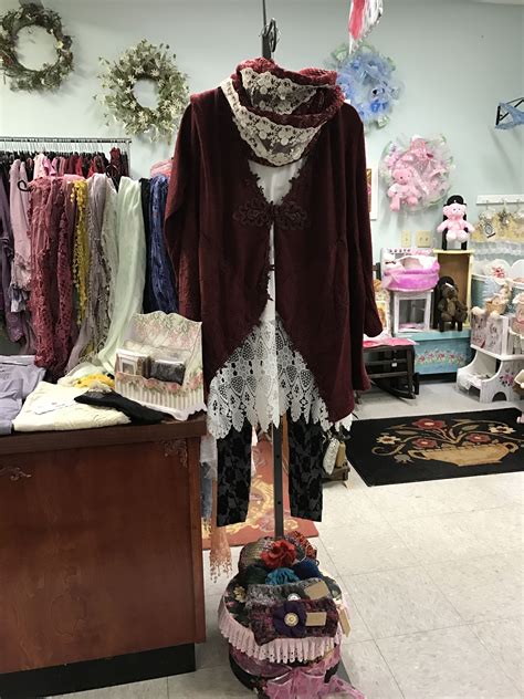 Pretty Clothes Sold At Rosis Cottage Treasures Pretty Outfits