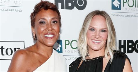 Gma Host Robin Roberts 62 Teases Details About Wedding To Amber Laign 44 As She Responds