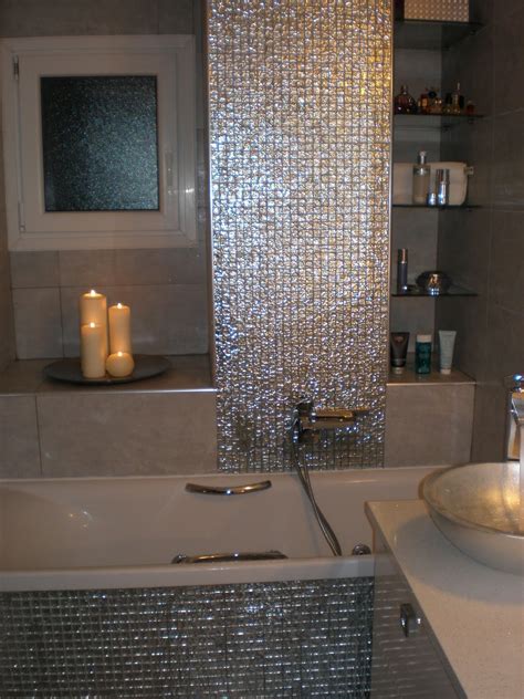 Add a black and gold inlay border work for fresh. Mosaic Bathrooms - Decoholic