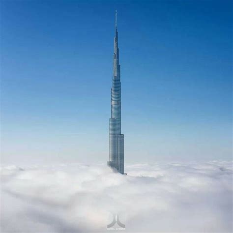 What A Heavenly View Stunning Photographs Appear To Show Dubai S Famous