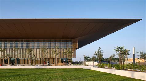 Foster Partners Completes New Library And Culture Centre With Large