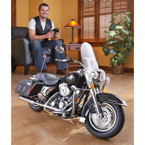 Harley Davidson® Road King Radio Controlled Scale Model Motorcycle