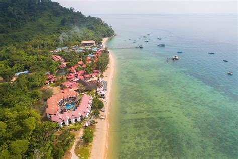 Though this island can be visited at any time of the year, the best time to witness the true beauty of tioman island is between july and august, when the weather is dry and pretty soothing. Paya Beach Resort - 3D2N Tioman Spa Package | Tioman ...