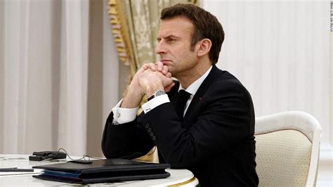 Macron Meets With Putin Leading Europes Diplomatic Efforts To Defuse