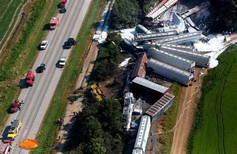 Head On Train Crash In Arkansas Kills 2 Wsj
