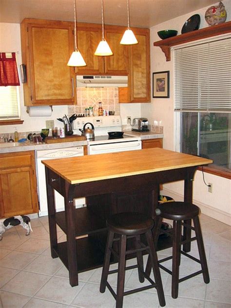Scroll these terrific photos for the ultimate kitchen island ideas. Beautiful Kitchen Island Tips | Kitchen island with ...