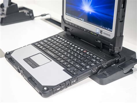 Panasonics Toughbook Cf 33 Is The Most Ridiculous And Rugged Tablet