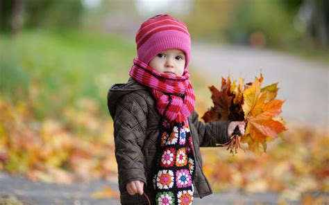 Beautiful Baby Girl In Autumn Hd Wallpapers