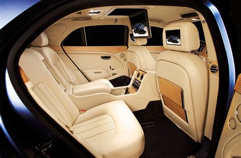 Bentley Mulsanne Offers State‑of‑the‑art Multimedia Connectivity On The