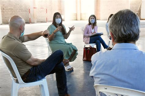 Después de diez meses de pandemia, la provincia realiza un operativo de distribución, organización y vacunación sin precedentes en el territorio bonaerense, con más de. En Lincoln coordinan acciones para la segunda etapa del ...