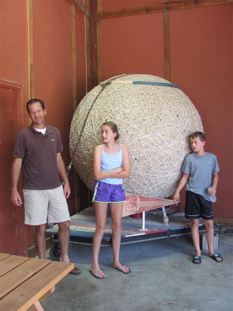 Payne of valley view, texas, usa between 1989 and 1992. RV.there.yet?: World's Largest Ball of String