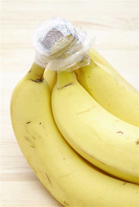How To Keep Bananas Fresher Longer Hungryforever Food Blog