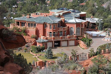 Most Houses In Sedona Arizona Seem To Blend Seamlessly Into The