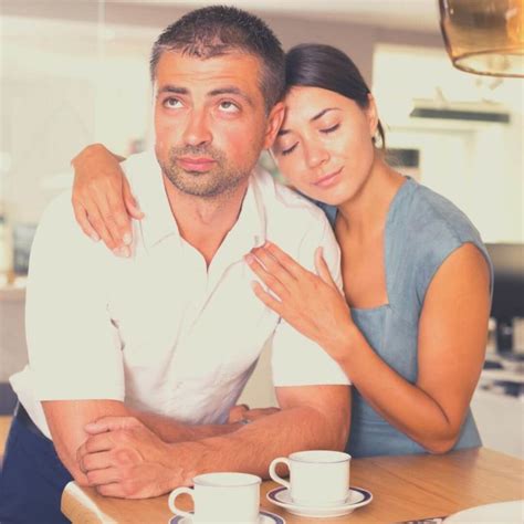 11 steps to deal with an emotionally unavailable man happier human
