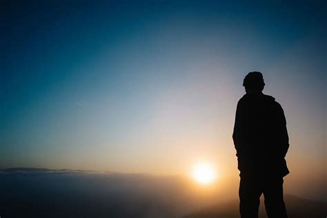 Online Crop Hd Wallpaper Silhouette Of A Person During Sunset