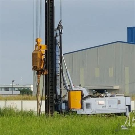Nhà đẹp chính chủ cần bán với giá cực rẻ, vị trí đẹp, thuận tiện giao thông, gần trường, bệnh viện thuộc khu vực trung tâm quận cầu giấy. Xây Dựng Hữu Lộc - NHÀ KHO DƯỢC PHẨM HOÀNG ĐỨC - LONG AN