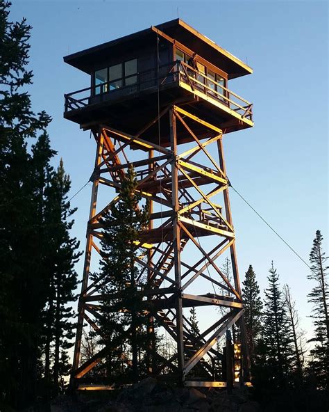 8 Incredible Fire Towers You Can Rent For Your Next Vacation Starting