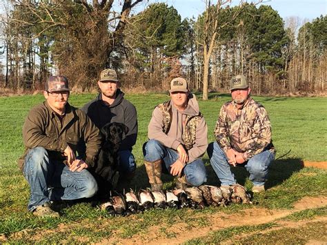 Guided Waterfowl Hunts Red Leg Outfitters