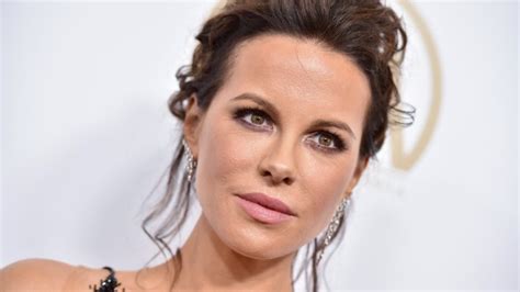 Kate Beckinsale Lands In Hospital With Ruptured Ovarian Cyst Closer Weekly