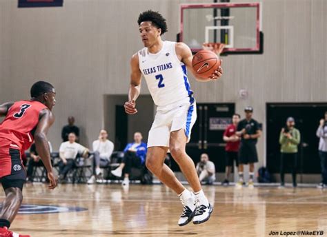 The cowboys' cunningham suffered an ankle injury in the final minute of thursday's loss to baylor. JayhawkSlant - Nike EYBL Friday: Bossi's recruiting stock ...