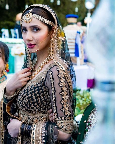 Credit Tips Mahira Khan Dresses Pakistani Bridal Wear Pakistani