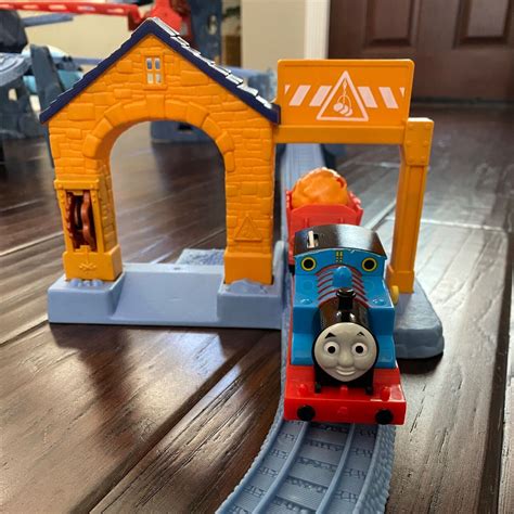 Thomas The Train Trackmaster Motorized Risky Rail Bridge Drop W Charlie And Salty Ebay