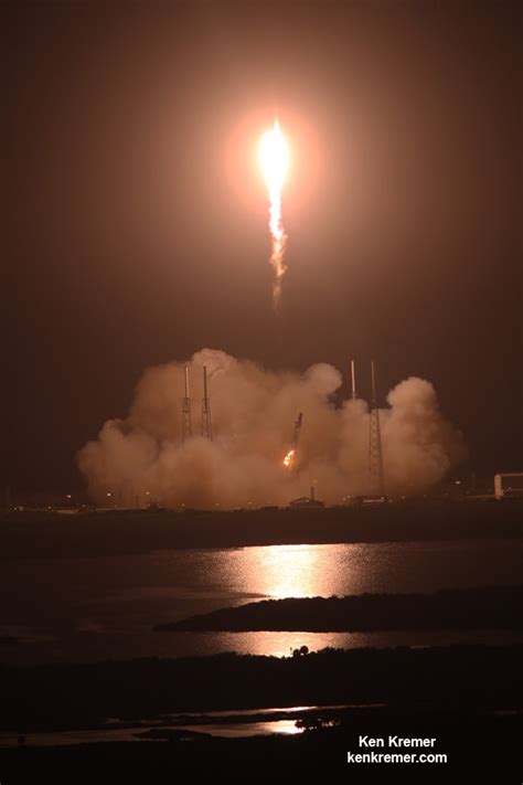 Spectacular Nighttime Blastoff Boosts Spacex Cargo Ship Loaded With
