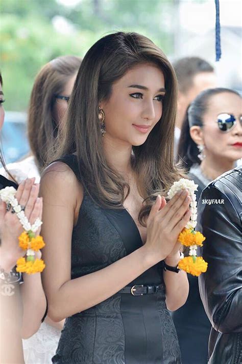 แฟนคลับใจหาย พลอย เฌอมาลย์ แจ้งข่าวร้ายขอบคุณที่มา : บวงสรวงสายลับรักป่วน +++ พลอย เฌอมาลย์ - แอนดริว เกร้กสัน ...