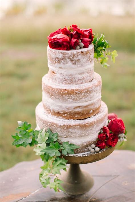 Looking for wedding cake ideas? 20 Impeccable Wedding cake ideas for summer