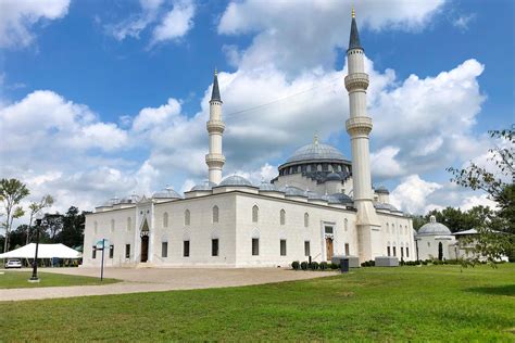 Where To See Some Of The Worlds Most Beautiful Mosques