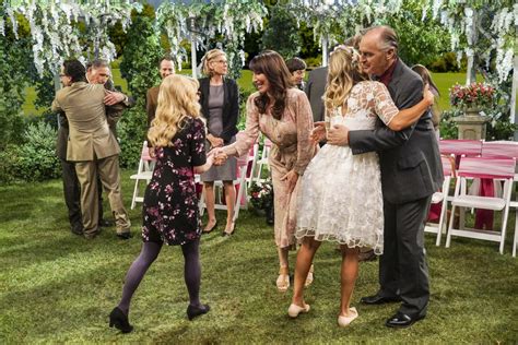 The Big Bang Theory Leonard And Pennys Wedding Pictures Popsugar
