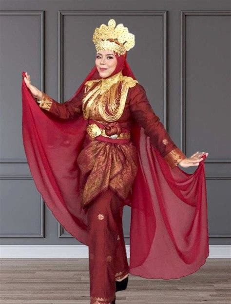 Aksesori Pakaian Tradisional Melayu Baju Kurung Dahulu And Kini Titas