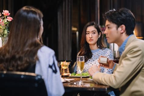 อาย กมลเนตร เปิดตัวคบ ว่านไฉ อดีตแฟนเก่า แป้งโกะ เพื่อนสนิท โล่งใจแป้งโกะแสดงความยินดี 'อาย กมลเนตร' หนึ่งมุมมองดาวร้ายสีเทา 'พราวรุ้ง' เพื่อนสนิทคิดไม่ซื่อ ใน 'ลิขิตรักข้ามดวงดาว ...