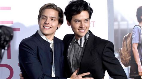 @camera_duels is my other account. Dylan y Cole Sprouse encontraron a su hermana gemela ...