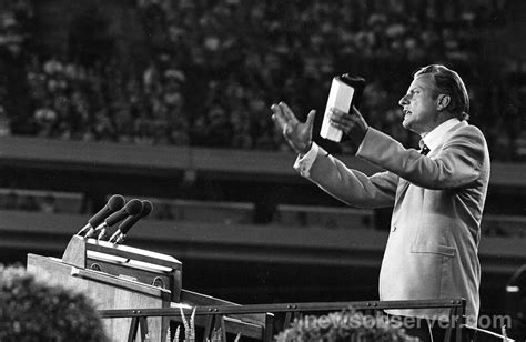 Rev Billy Graham Nc Evangelist Came To Raleigh In 1973 For Crusade