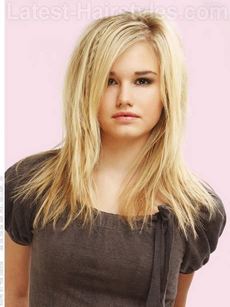 This kind of attractive, cute hairstyles is great if you do not want to have your hair looking messy. Cute easy hairstyles for long straight hair