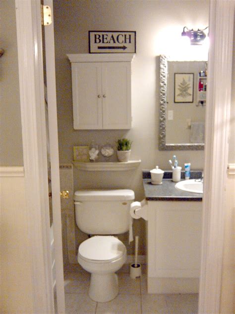Got any clue of what i am referring too? love the little shelf just over the toilet | Trendy ...
