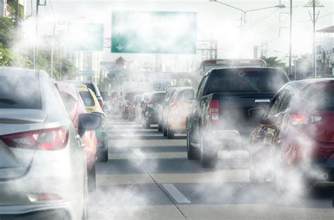 Transitar Com O Veículo Produzindo Fumaça Gases Ou Partículas