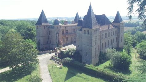 Cazaux-Savès : le château hanté de Caumont - ladepeche.fr